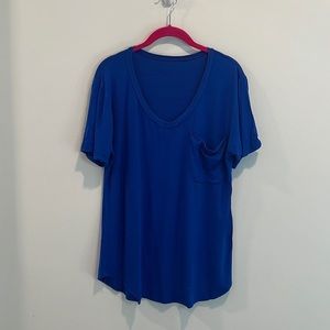 Urban Outfitters blue oversized v-neck long t-shirt L